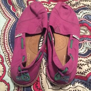 Purple and Green Toms